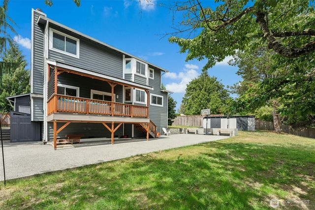 15604 111th Avenue NE, Bothell, WA 98011