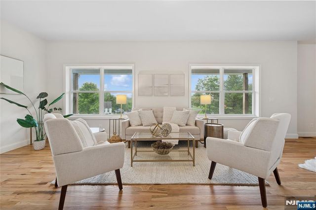 4 Sterling Drive, Sussex, NJ 07461