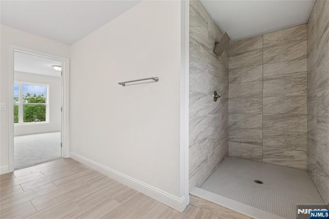 4 Sterling Drive, Sussex, NJ 07461