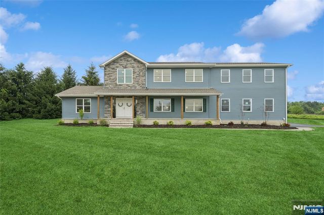 4 Sterling Drive, Sussex, NJ 07461