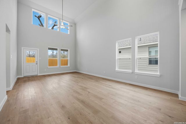 131 Ashley Loop, San Antonio, TX 78253