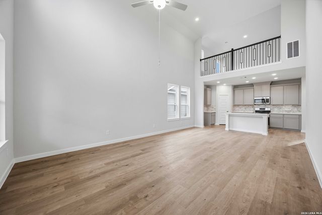 131 Ashley Loop, San Antonio, TX 78253