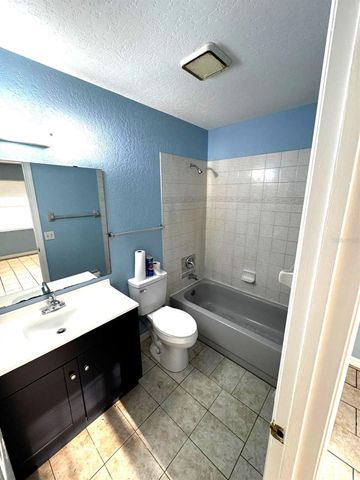 5582 NW 61ST AVENUE, Ocala, FL 34482