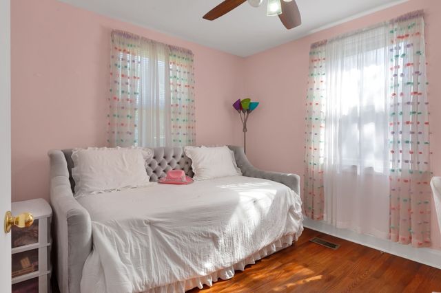 902 Drummond Dr, Nashville, TN 37211