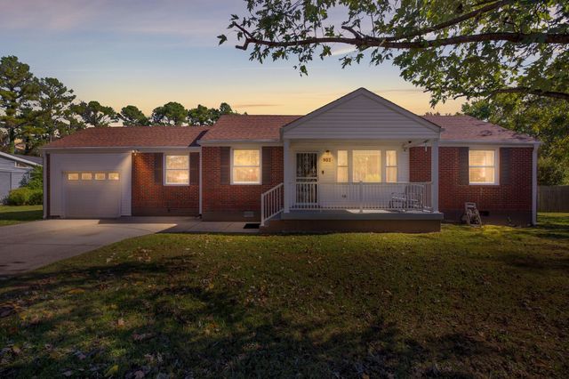 902 Drummond Dr, Nashville, TN 37211