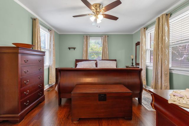 902 Drummond Dr, Nashville, TN 37211