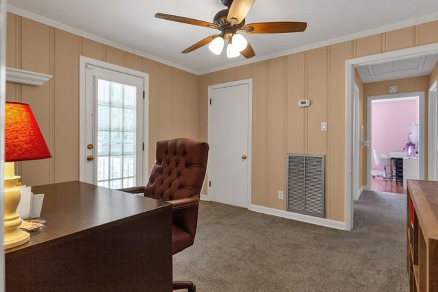 902 Drummond Dr, Nashville, TN 37211