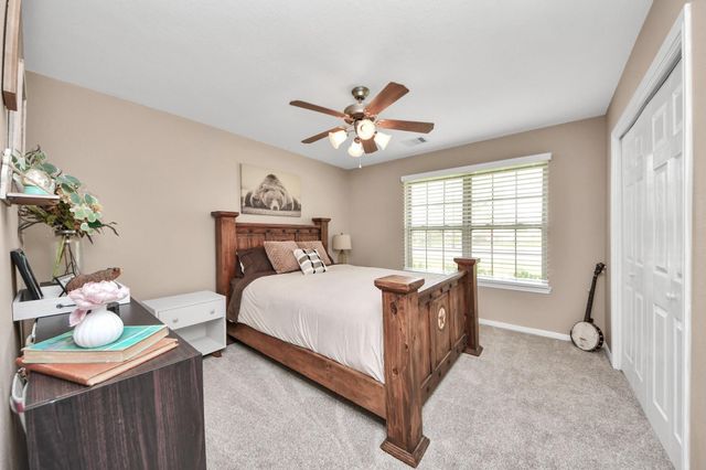 3608 Kristen Drive, Highlands, TX 77562