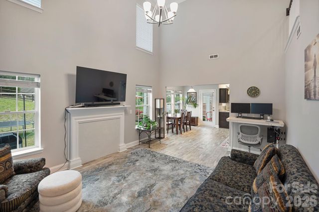 415 Courtland Court, Kannapolis, NC 28081