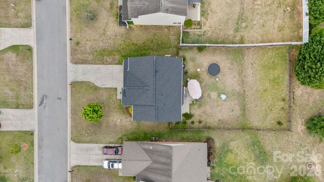 415 Courtland Court, Kannapolis, NC 28081
