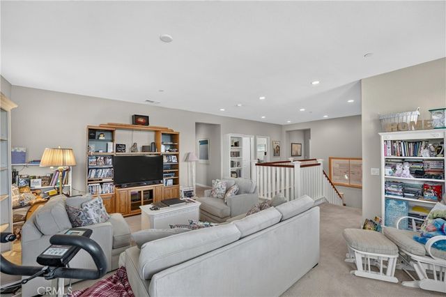 4914 Horse Chestnut, Jurupa Valley, CA 91752