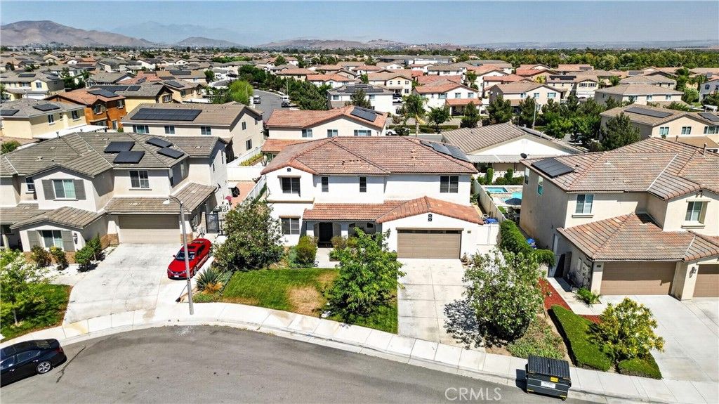 4914 Horse Chestnut, Jurupa Valley, CA 91752 — photo 2