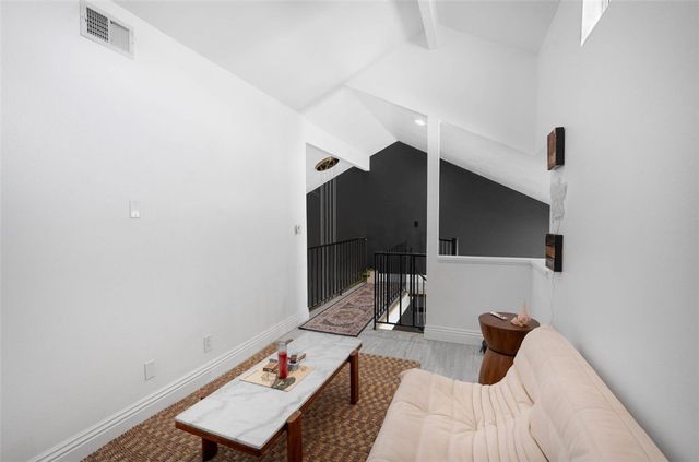 26873 Claudette St. 112, Canyon Country, CA 91351