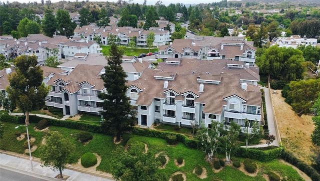 26873 Claudette St. 112, Canyon Country, CA 91351