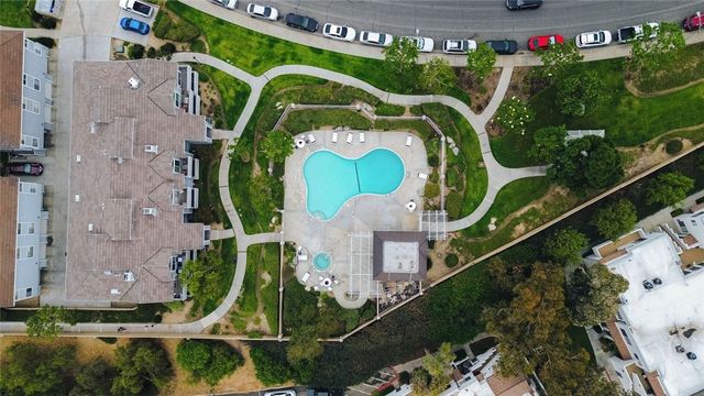 26873 Claudette St. 112, Canyon Country, CA 91351