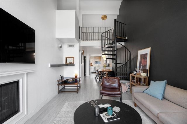 26873 Claudette St. 112, Canyon Country, CA 91351