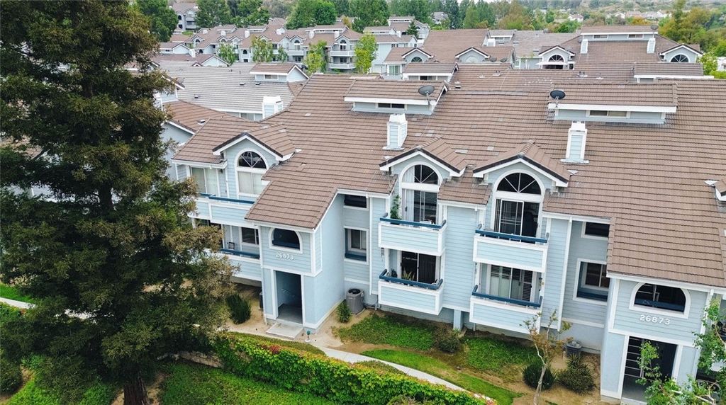 26873 Claudette St. 112, Canyon Country, CA 91351