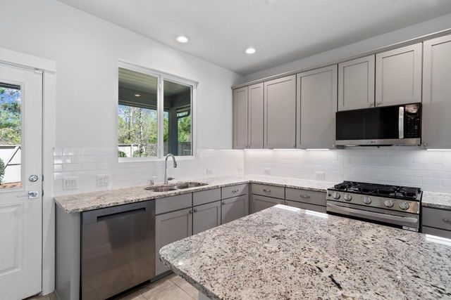 40203 Bay Warbler Way, Magnolia, TX 77354