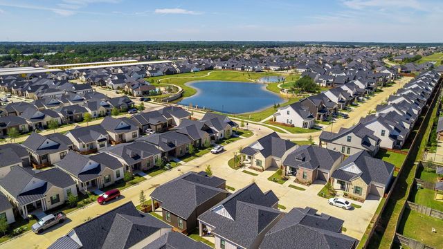 18302 Bayberry Heights Path, Cypress, TX 77429