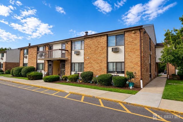 1226 Cricket Lane, Woodbridge Proper, NJ 07095