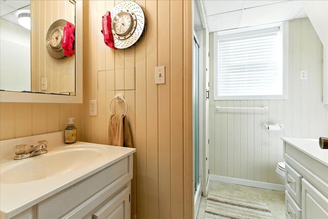 211 Auburn Street, Waterloo, IA 50701