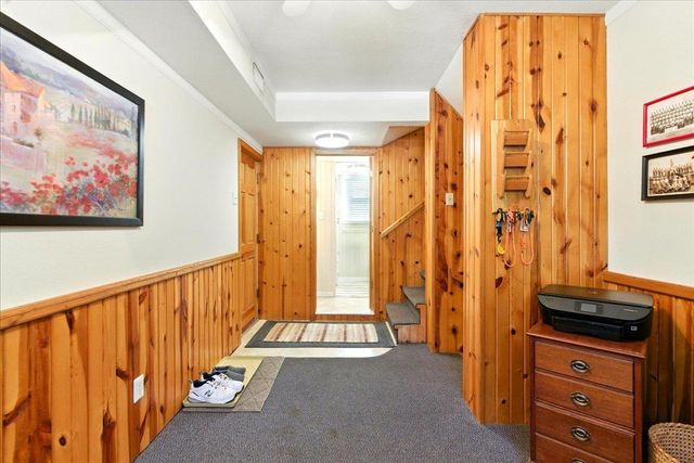 211 Auburn Street, Waterloo, IA 50701