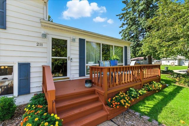 211 Auburn Street, Waterloo, IA 50701