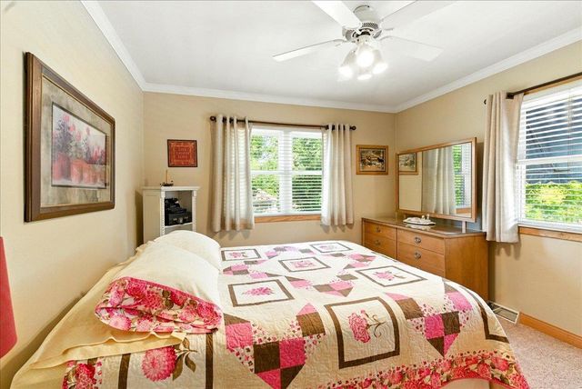 211 Auburn Street, Waterloo, IA 50701