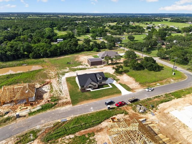 108 Loveta Lane, Boyd, TX 76023