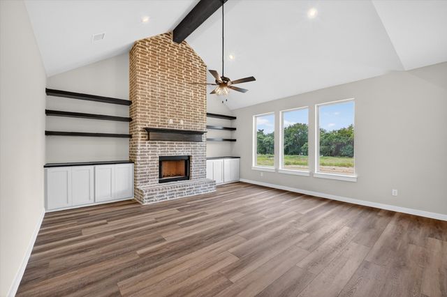 108 Loveta Lane, Boyd, TX 76023