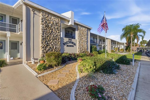 708 Victoria DR # 212, Cape Coral, FL 33904