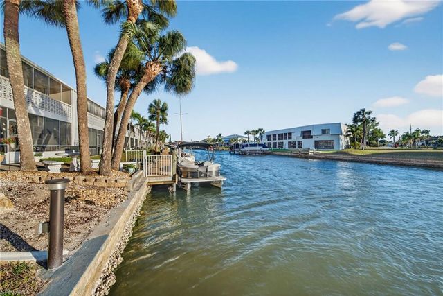 708 Victoria DR # 212, Cape Coral, FL 33904