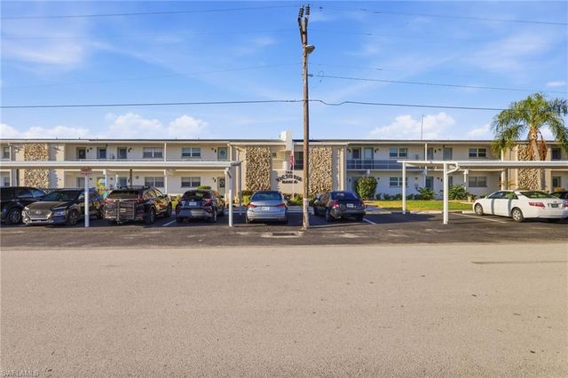 708 Victoria DR # 212, Cape Coral, FL 33904