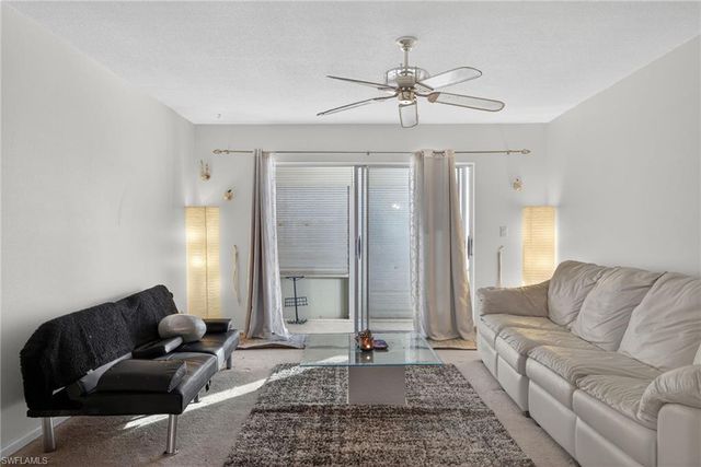 708 Victoria DR # 212, Cape Coral, FL 33904