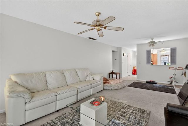 708 Victoria DR # 212, Cape Coral, FL 33904