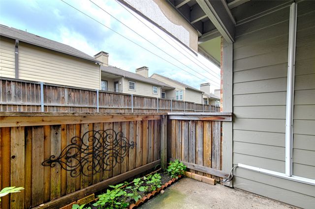 5335 Bent Tree Forest Drive 150, Dallas, TX 75248