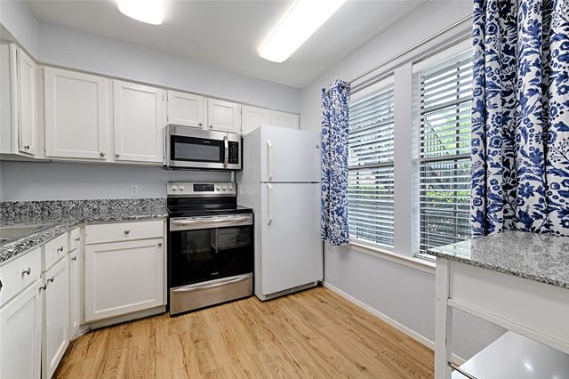 5335 Bent Tree Forest Drive 150, Dallas, TX 75248
