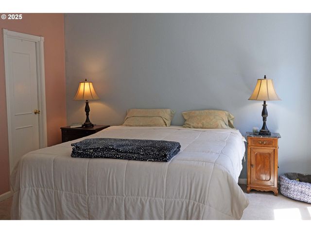 8300 Ne QUATAMA St 84, Hillsboro, OR 97006