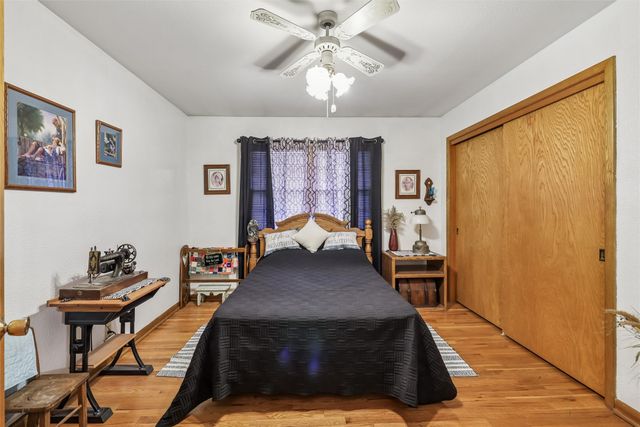 1110 W Salem Avenue, Indianola, IA 50125