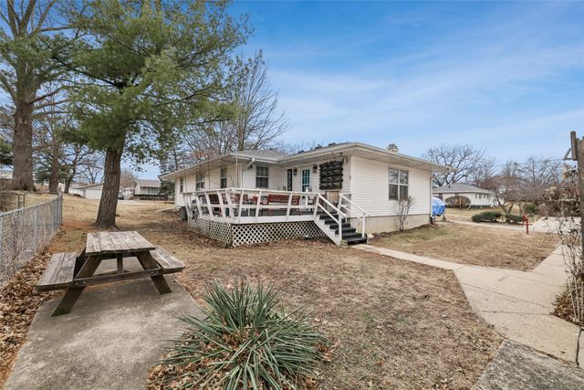 1110 W Salem Avenue, Indianola, IA 50125