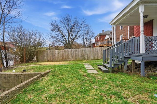 2113 Orchard St, Munhall, PA 15120