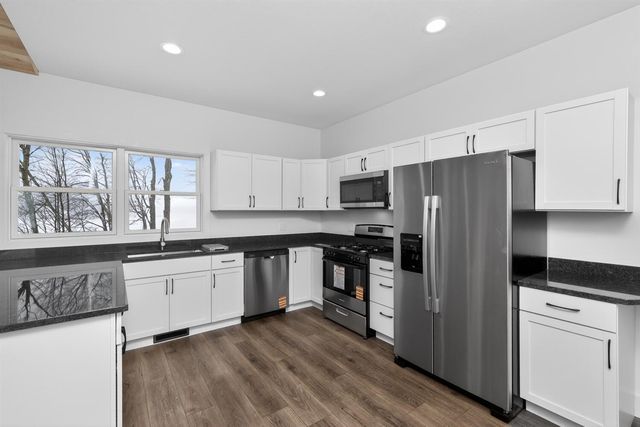 11582 M-60, Three Rivers, MI 49093