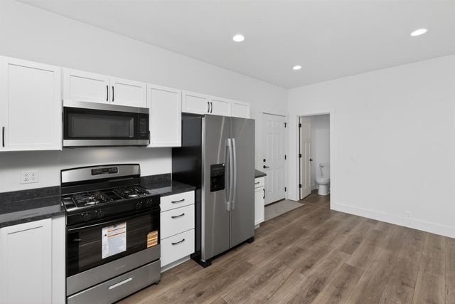 11582 M-60, Three Rivers, MI 49093