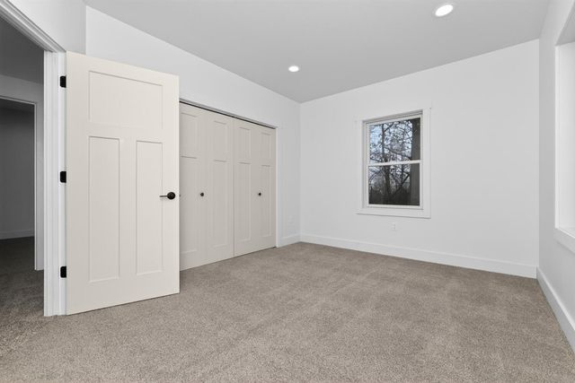 11582 M-60, Three Rivers, MI 49093