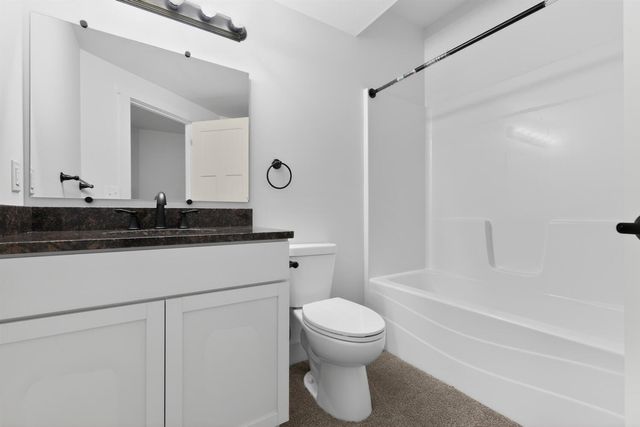 11582 M-60, Three Rivers, MI 49093