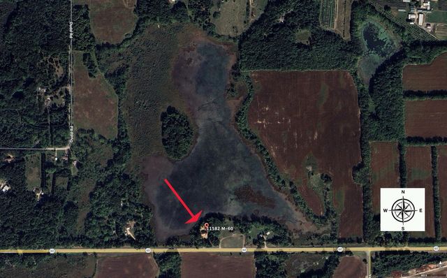 11582 M-60, Three Rivers, MI 49093