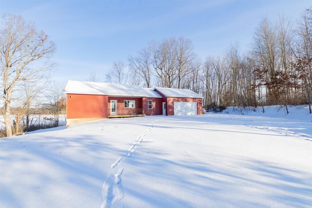 11582 M-60, Three Rivers, MI 49093