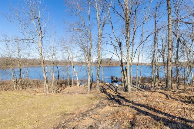 11582 M-60, Three Rivers, MI 49093