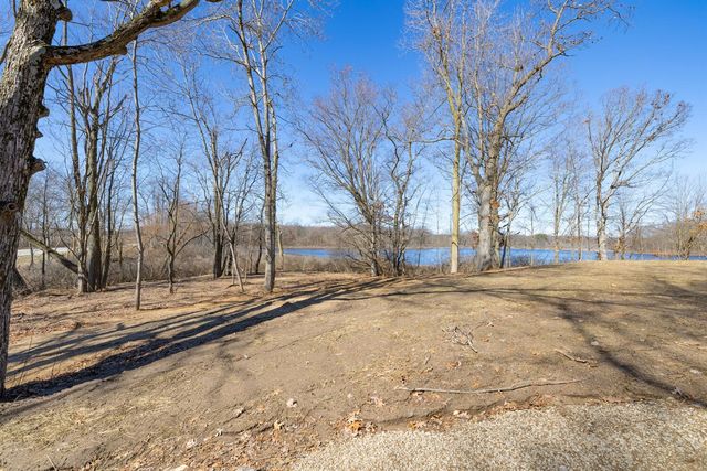 11582 M-60, Three Rivers, MI 49093