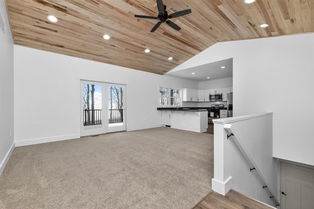 11582 M-60, Three Rivers, MI 49093